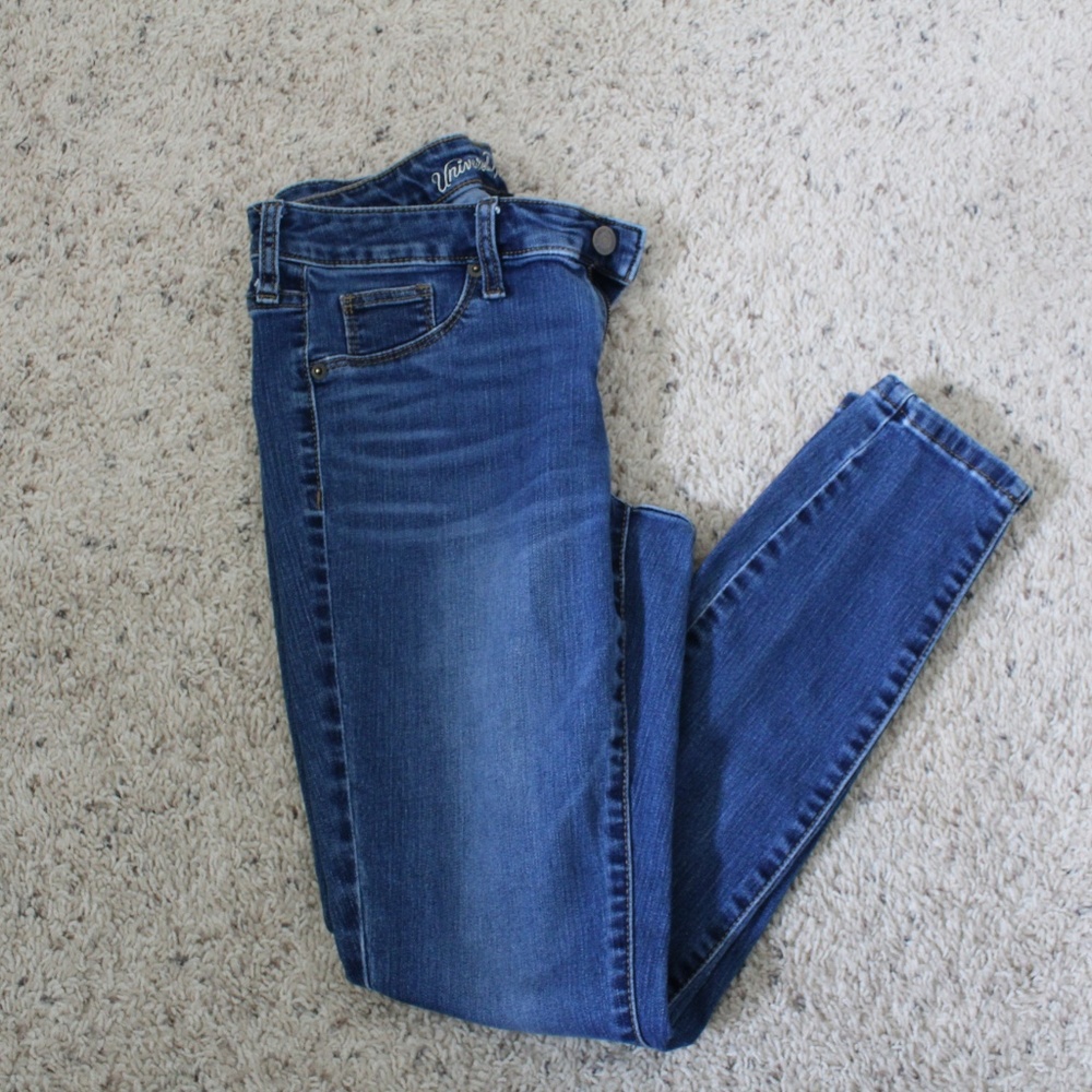 UNIVERSAL THREAD SKINNY JEANS